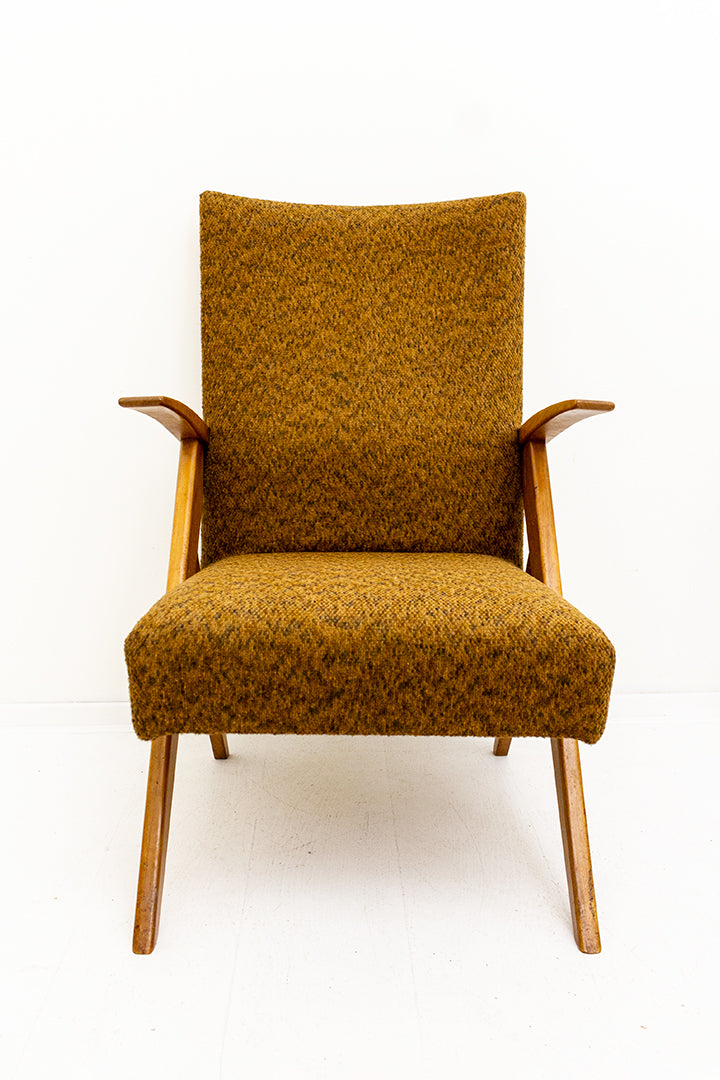 Jaren 60 fauteuil met dynamisch houten frame en originele bruine bekleding