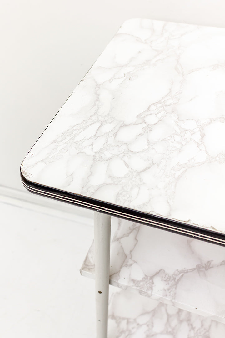 Jaren 60 formica bijzettafel 3-laags met marmerfolie