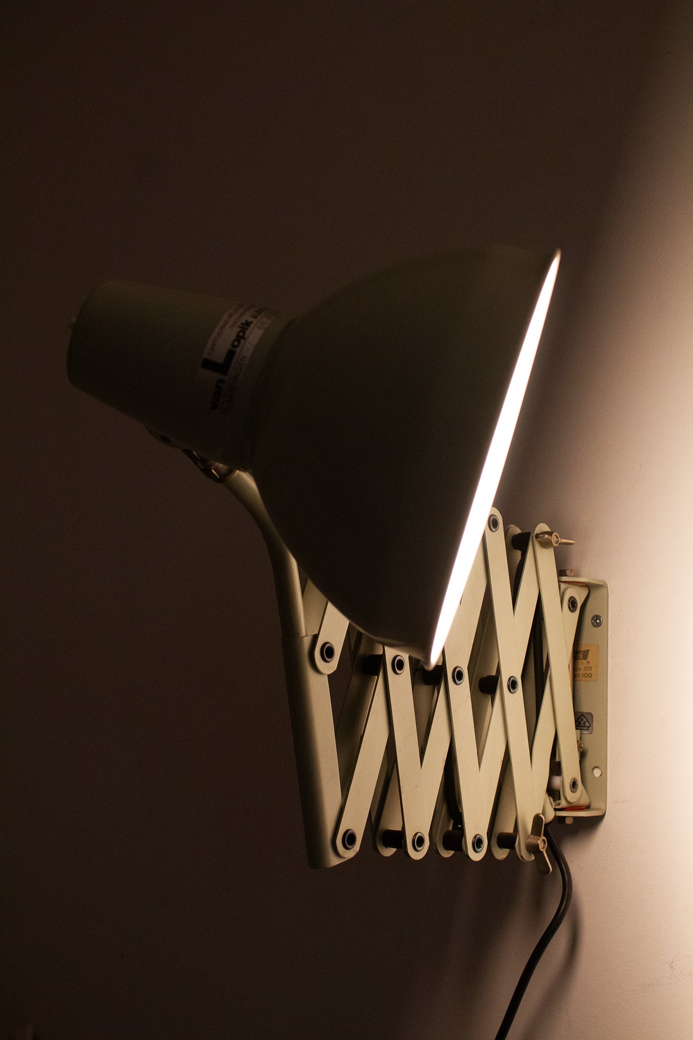 60’s grijze industriële schaarlamp SIS Duitsland