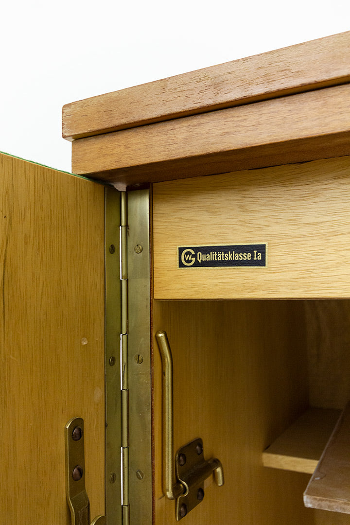 Jaren 60 houten kastje of klein bureautje