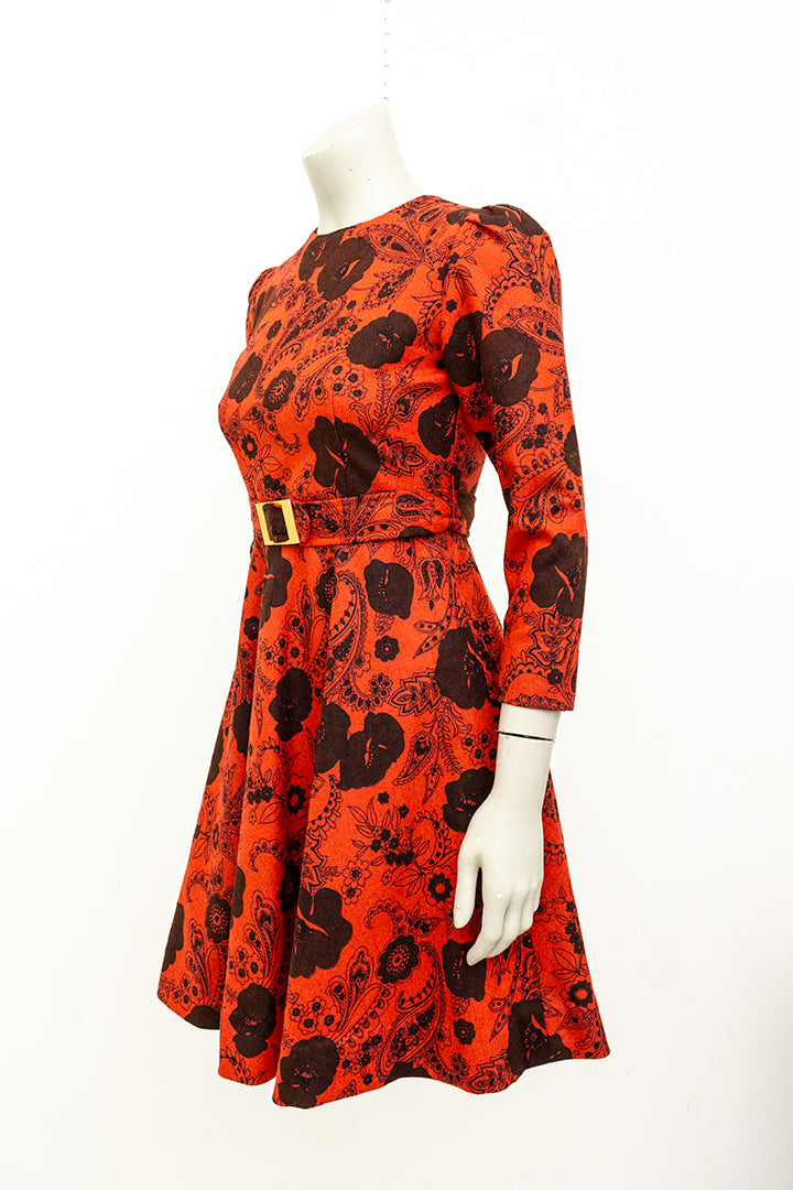 Jaren 60 rode wollen jurk met klaprozen en paisley print