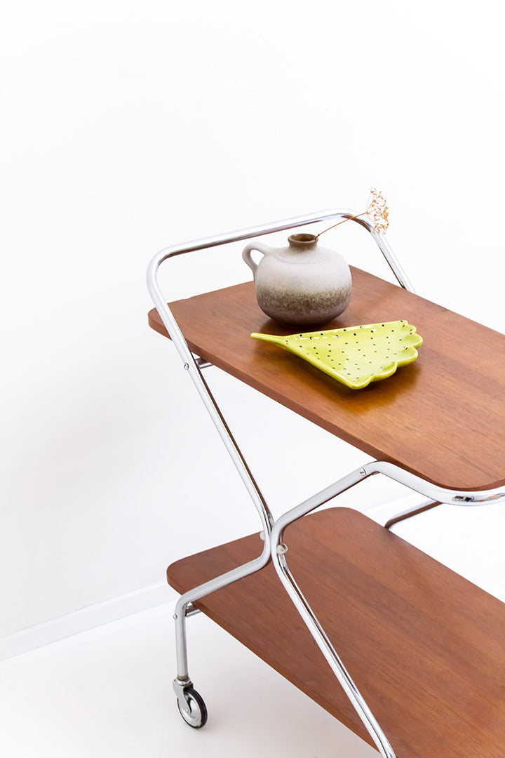 Jaren 60 serveerwagen teak fineer en verchroomd buizenframe
