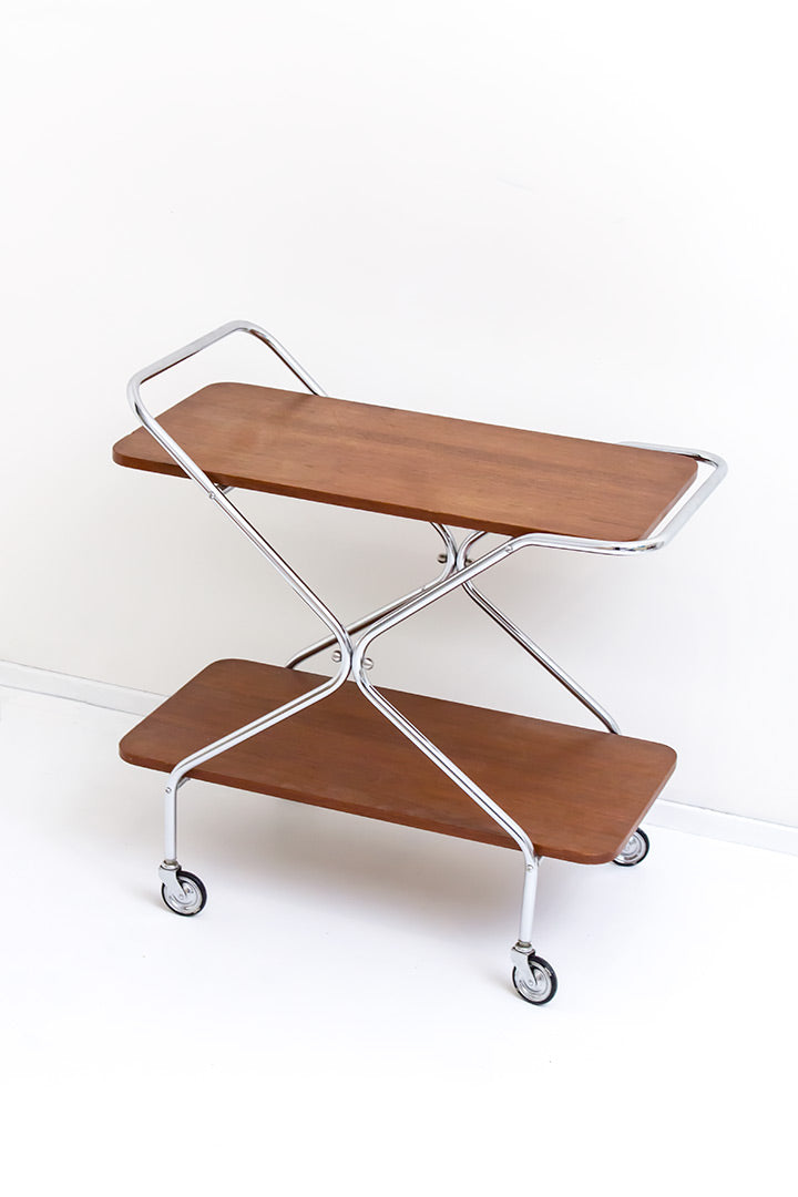 Jaren 60 serveerwagen teak fineer en verchroomd buizenframe