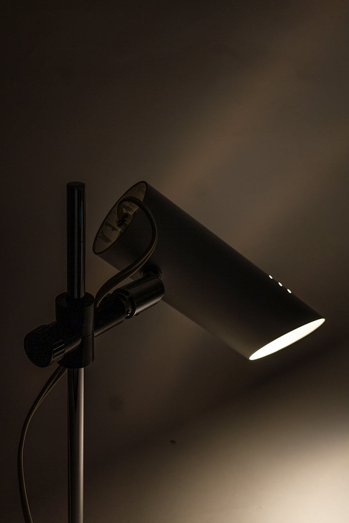 Jaren 80 bureaulamp met wit metalen frame