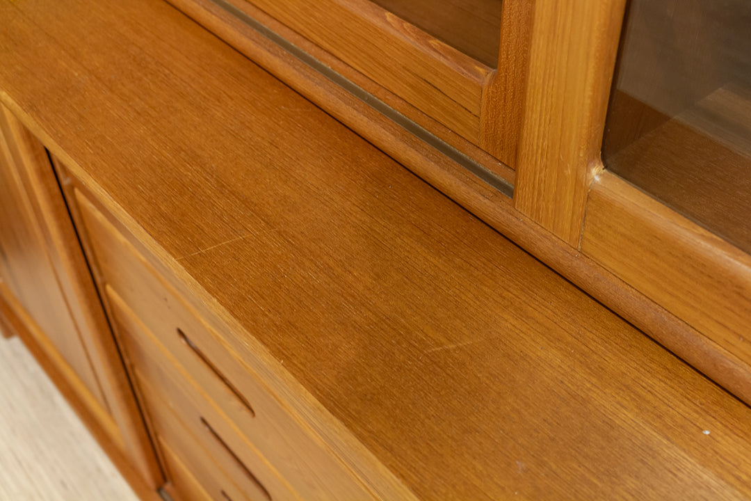 Mobel Kraft teak houten dressoir en wandkast