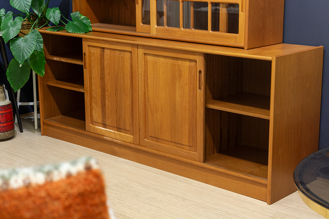 Mobel Kraft teak houten dressoir en wandkast