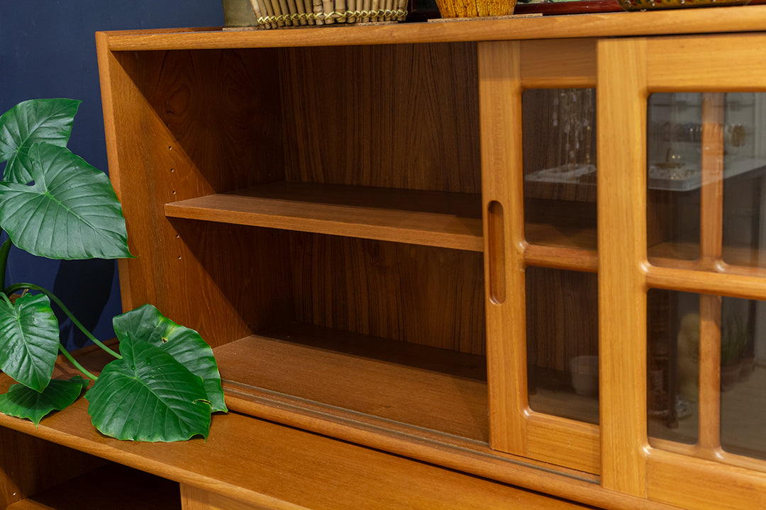 Mobel Kraft teak houten dressoir en wandkast