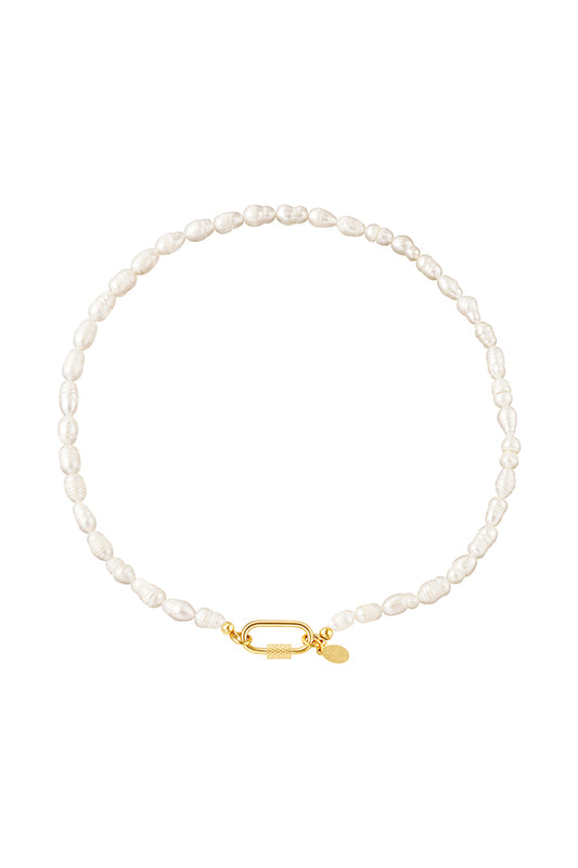 Ketting met parels en ovale sluiting