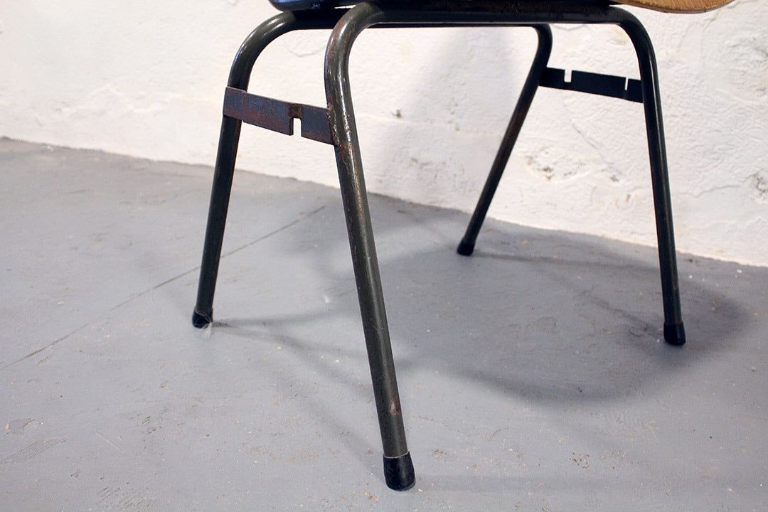 Kho Liang Ie schoolstoelen jaren 50