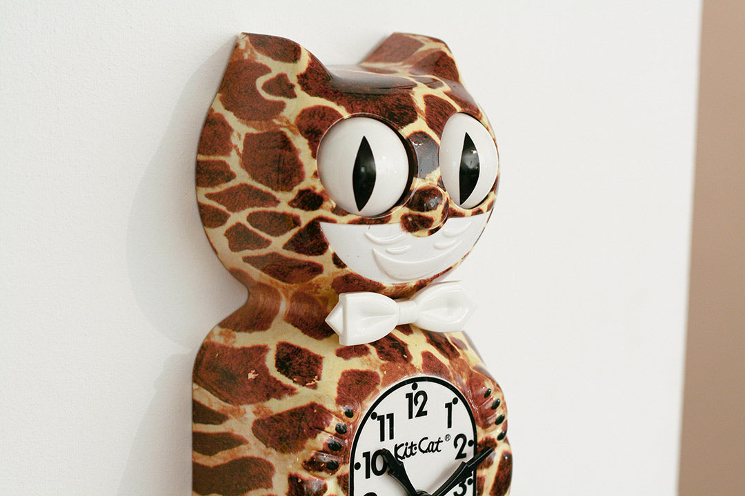 Kit-Cat Klock Cheetah jachtluipaard klok