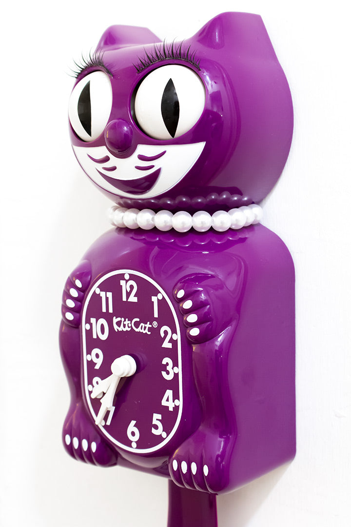 Kit-Cat Lady Klok Boysenberry