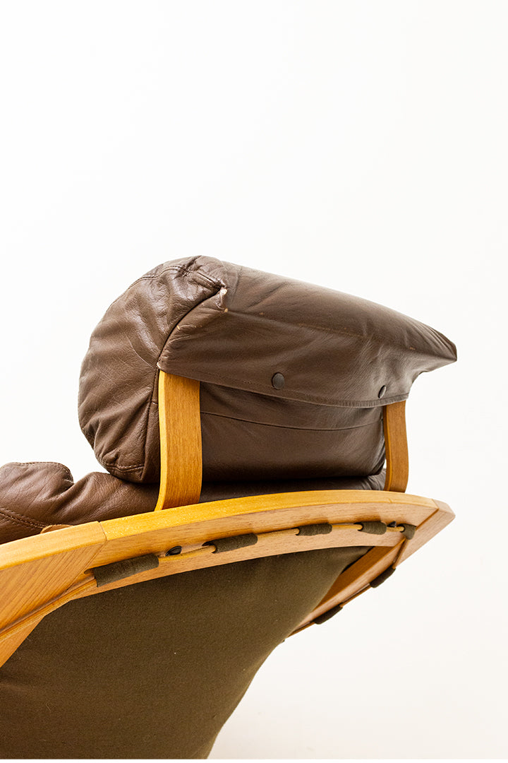 Kroken Ake Fribytter vintage fauteuil met bruine leren bekleding jaren 70