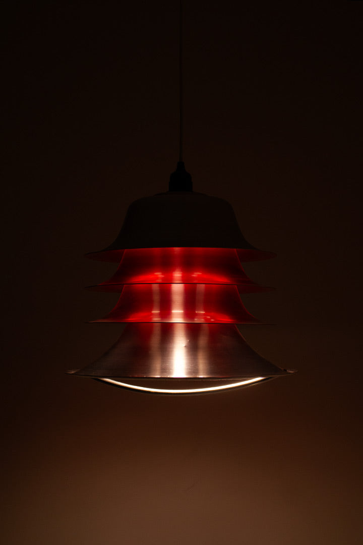 Vintage Lakro hanglamp gelaagd aluminium - rood