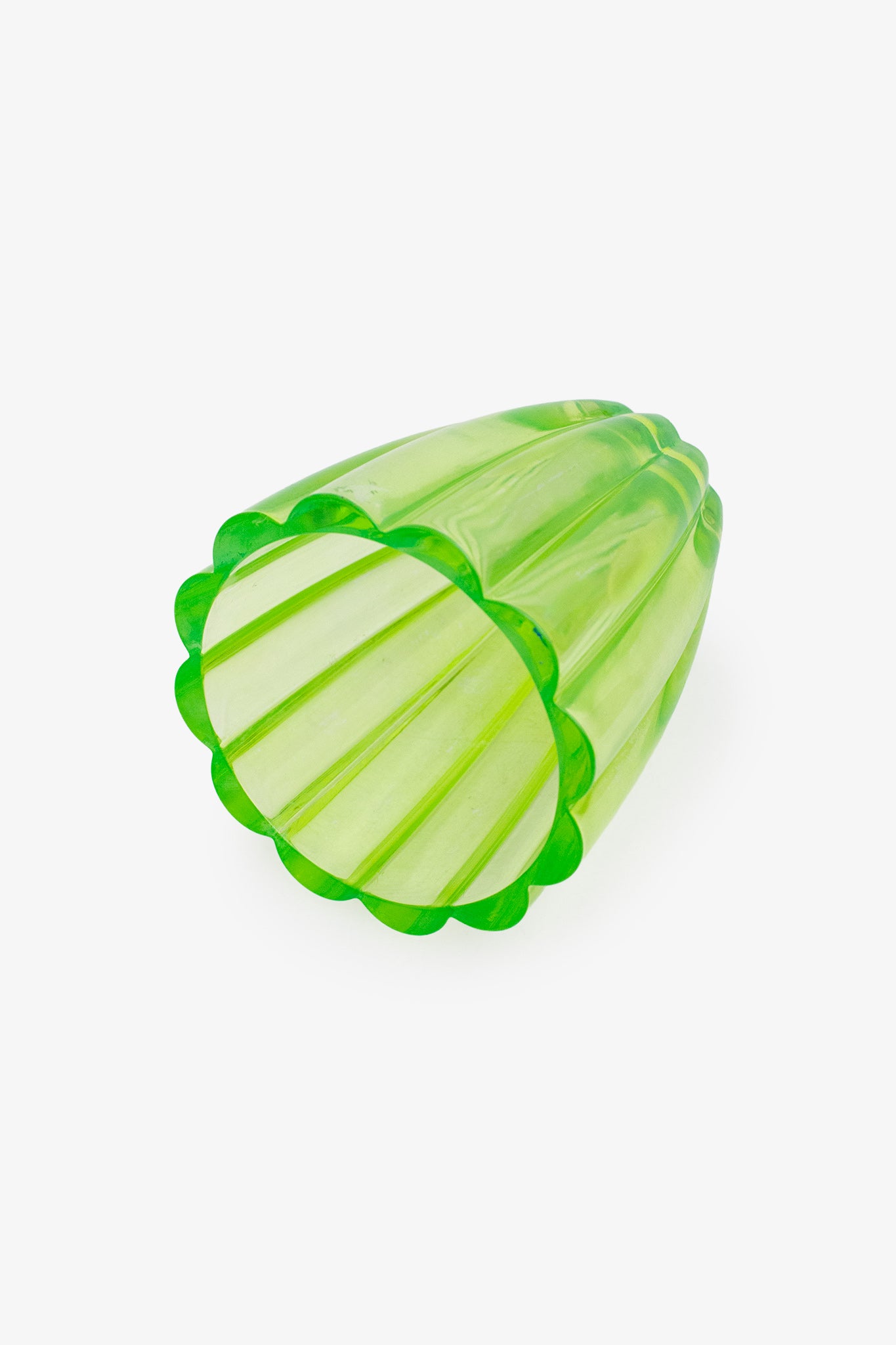 Late 20e eeuwse scalloped glazen vaas met uranium coating