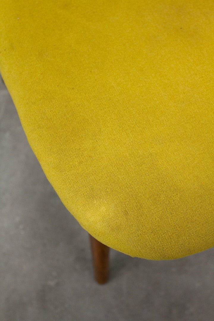 Louis van Teeffelen stoel met gele bekleding