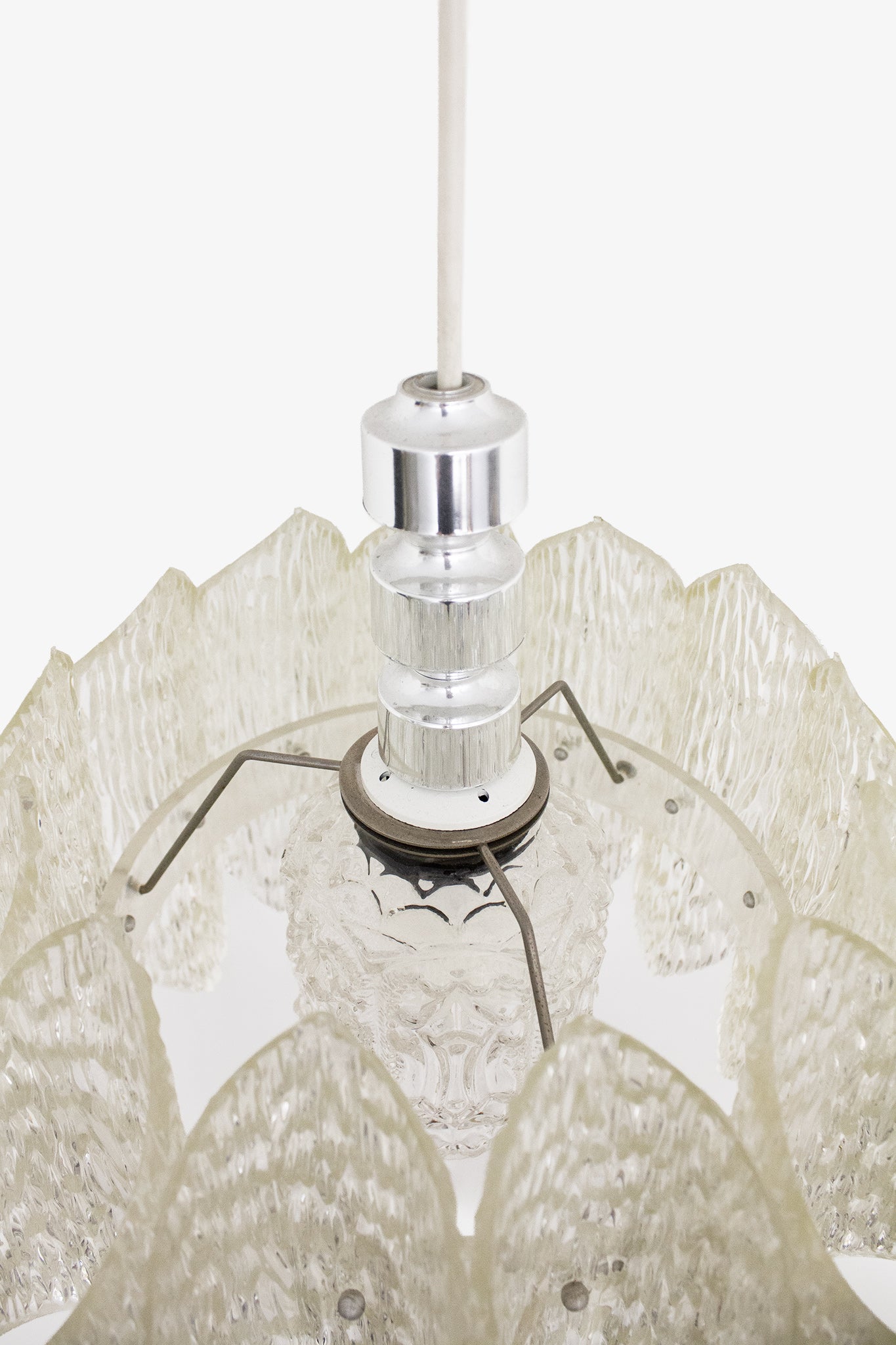 70’s ME Marbach Leuchten ‘ijsglas’ acryl hanglamp met verchroomde ophanging