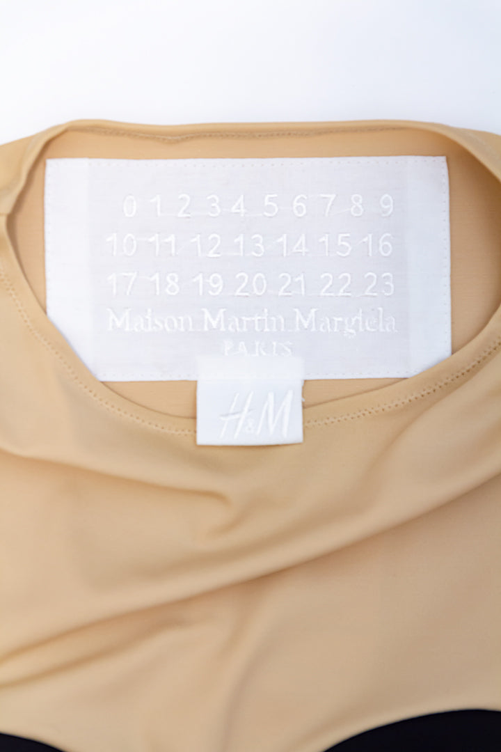 Margiela x H&M nude body met zwarte beha