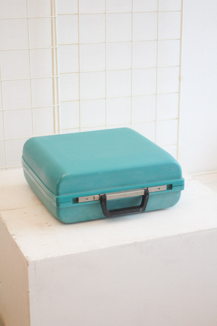 Olivetti Studio 45 turquoise typemachine