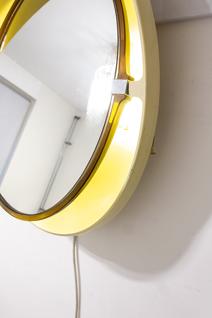 Ovale Allibert spiegel kunststof met ingebouwde verlichting jaren 70