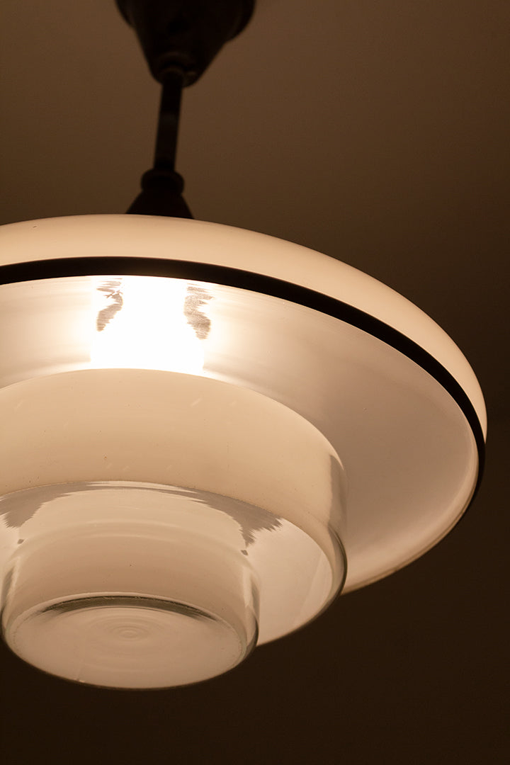 Sistrah P4 hanglamp Otto Müller Bauhaus jaren 30