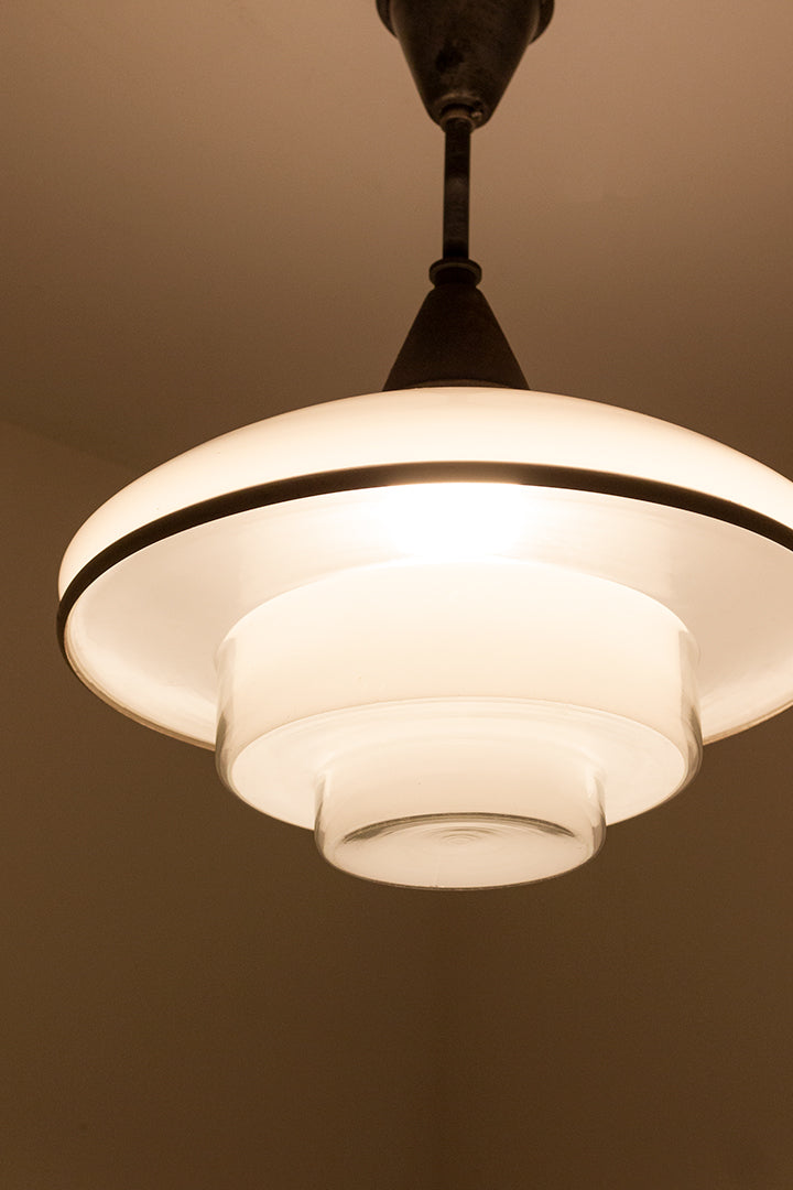 Sistrah P4 hanglamp Otto Müller Bauhaus jaren 30