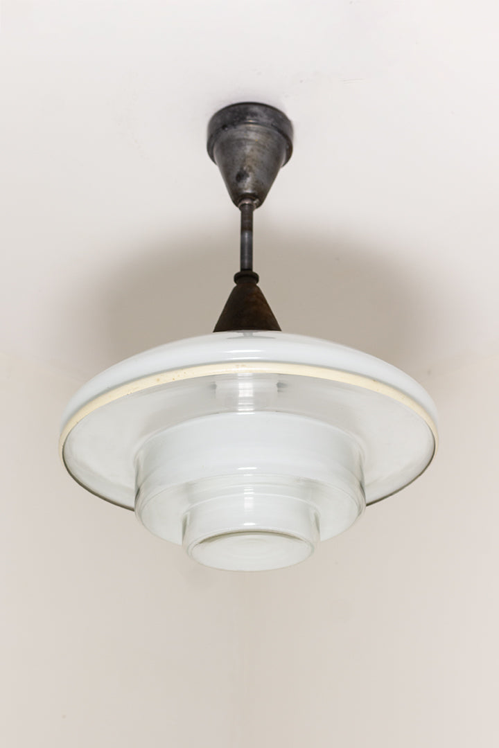 Sistrah P4 hanglamp Otto Müller Bauhaus jaren 30