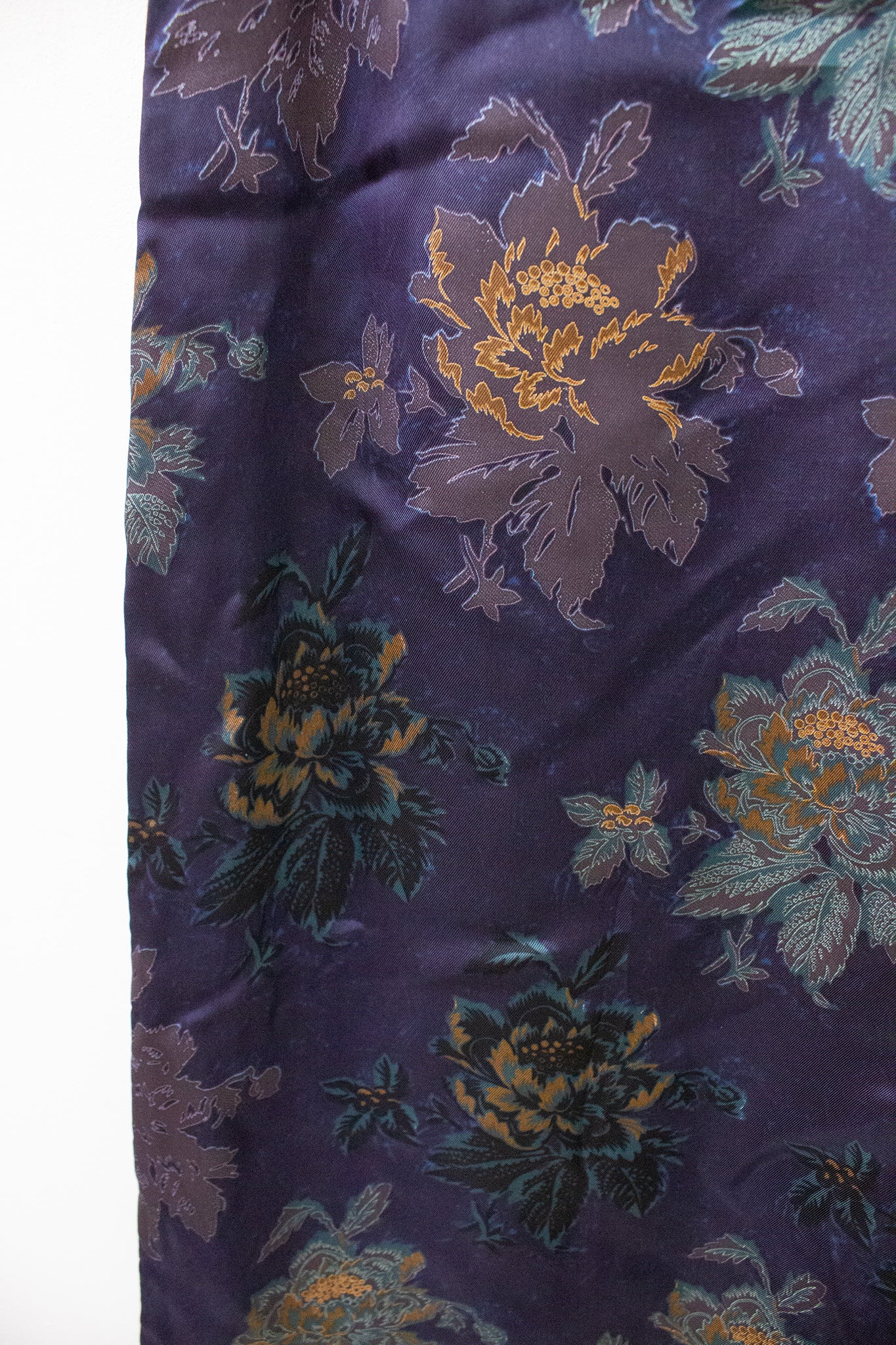 Gebloemde Dries van Noten FW98 jurk met tule en flocking layering