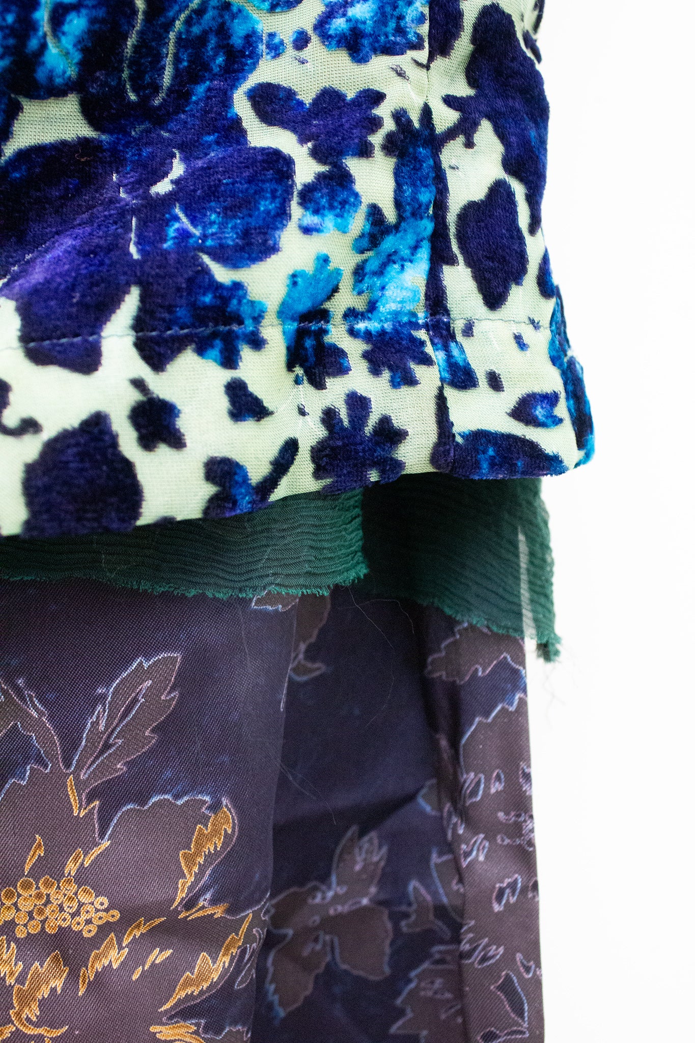 Gebloemde Dries van Noten FW98 jurk met tule en flocking layering
