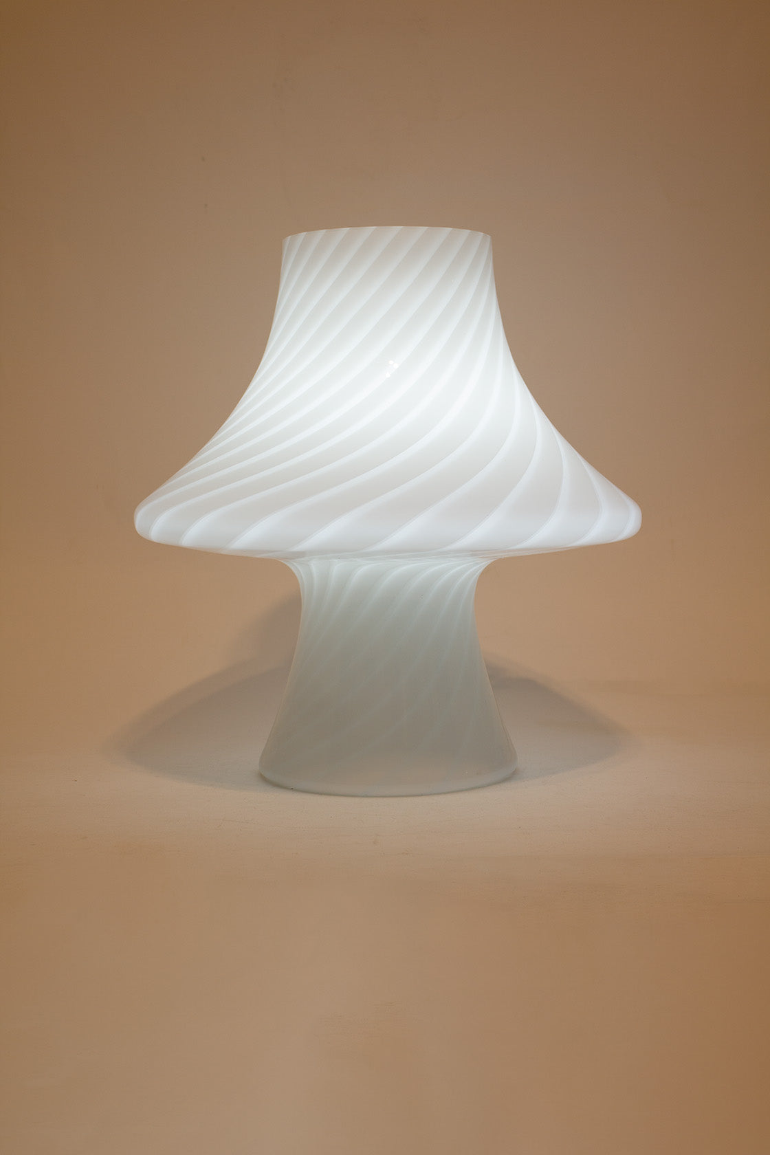 Paolo Venini witte mushroom Murano lamp Fungo