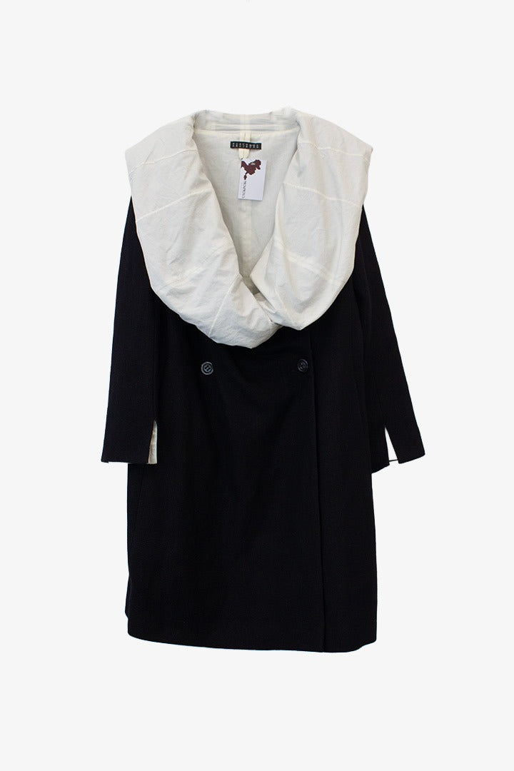 Peachoo + Krejberg zwarte jas met oversized kraag/ hood