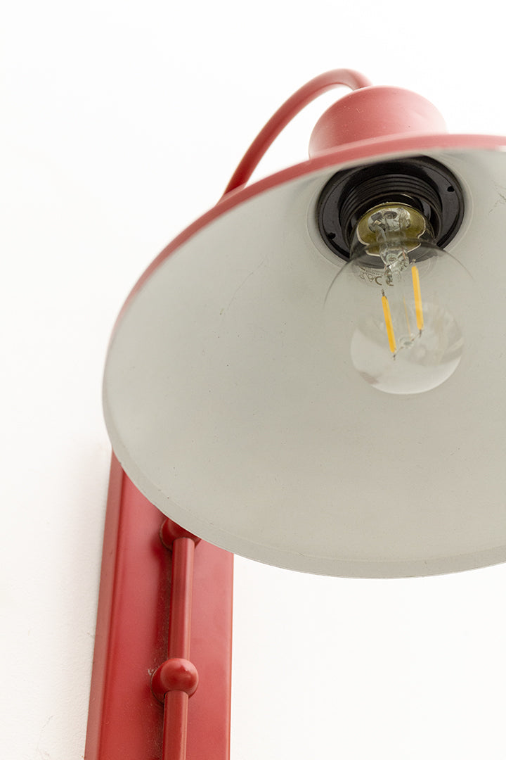 Rode minimalistische wandlamp vintage jaren 80/90