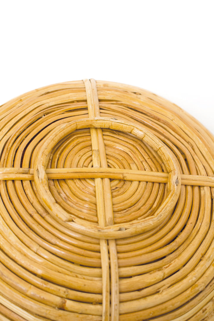 Rotan schaal met messing rand Gabriella Crespi of Raymor