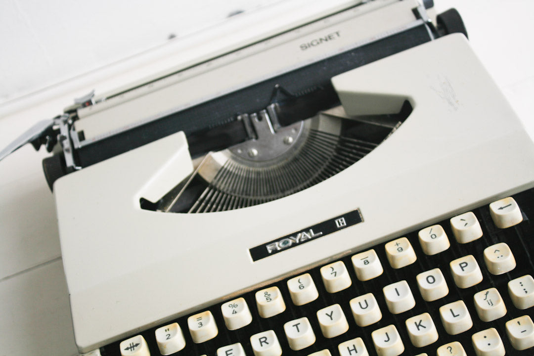 Royal Signet schrijfmachine 70s