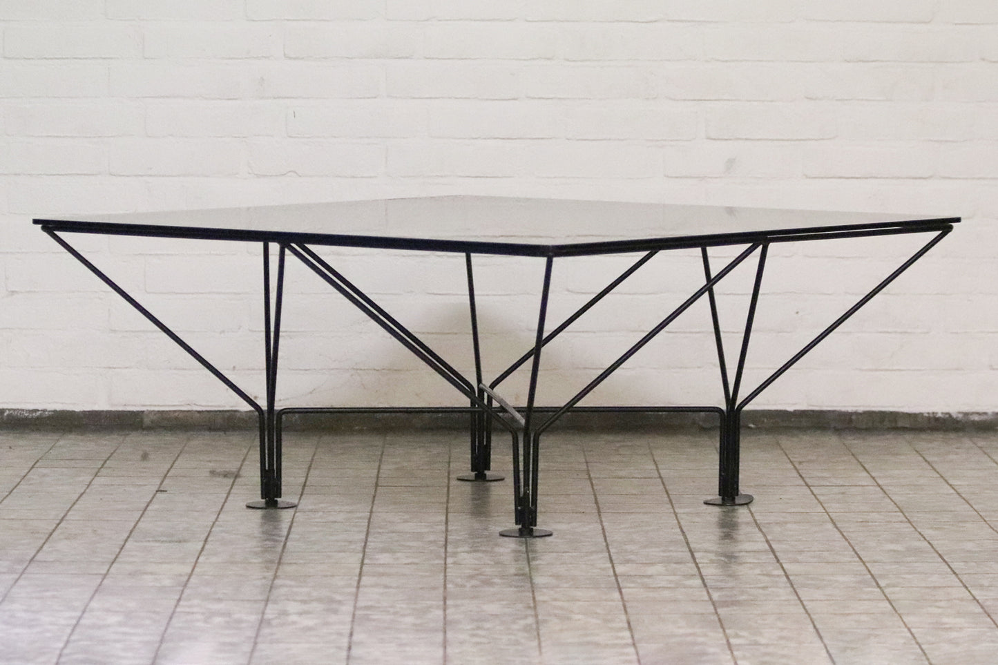 Salontafel Paola Piva look-a-like metalen fame met blad van rookglas