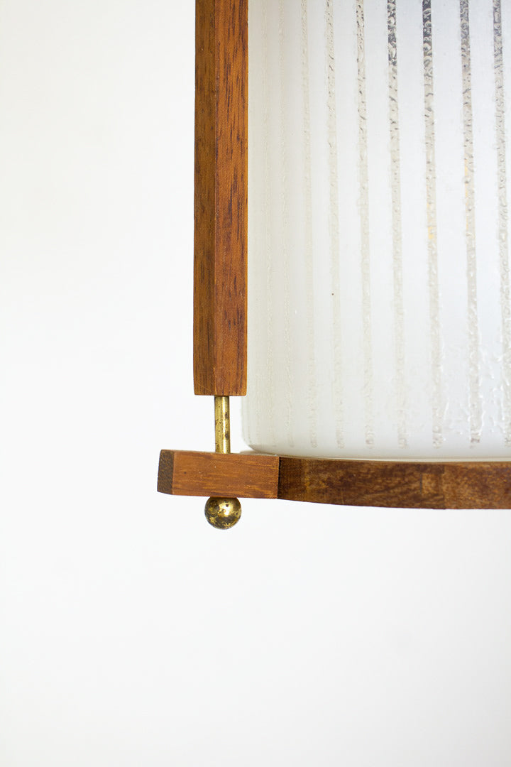 Set van 2 jaren 60 hanglampen met teakhouten details