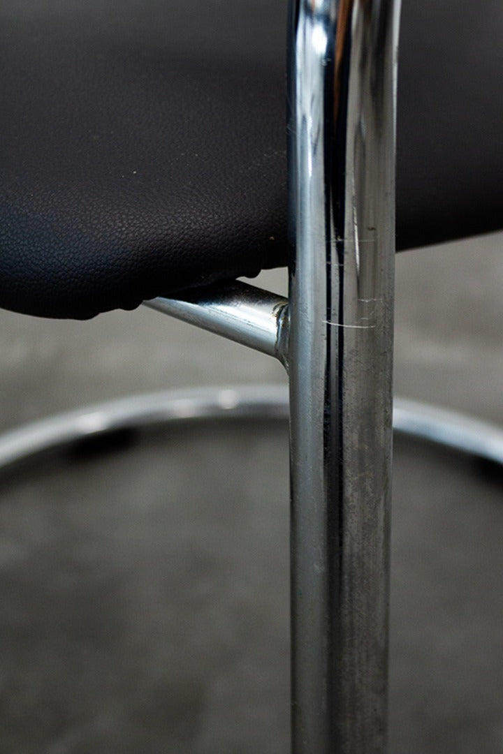 Set van 4 Effezeta Italy buisframe eetkamerstoelen zwart skai leer