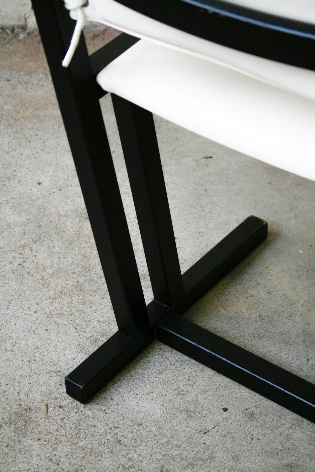 Set van 4 vintage zwart met witte Casala 'Safari' stoelen