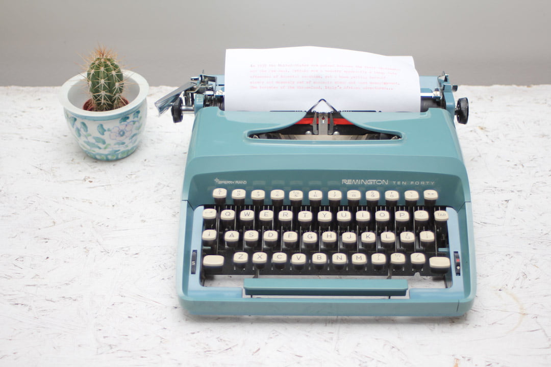 Pastelturquoise typemachine Remington Ten Forty