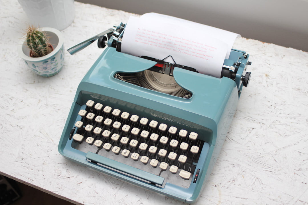 Pastelturquoise typemachine Remington Ten Forty
