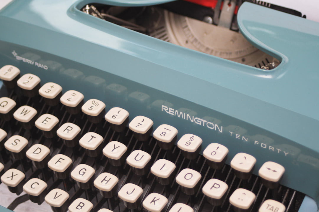 Pastelturquoise typemachine Remington Ten Forty