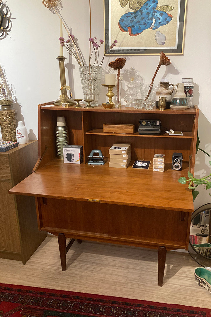 Teakhouten secretaire kast Majhongg vintage