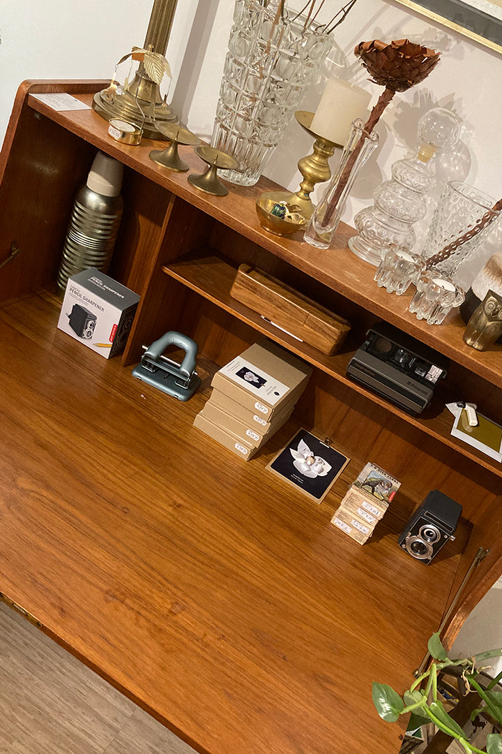 Teakhouten secretaire kast Majhongg vintage