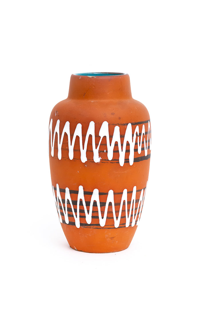 Terracotta vaas Scheurich met zigzag patroon en petrol binnenzijde