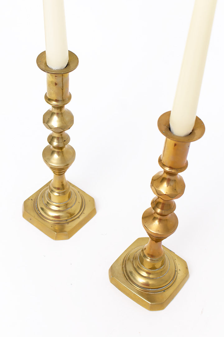 Twee vintage kandelaars van messing