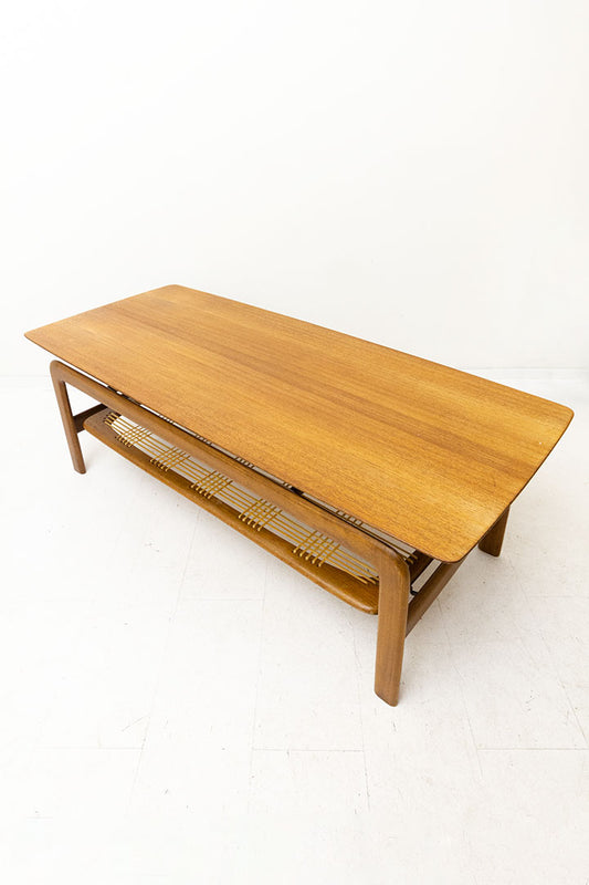 Van Teeffelen salontafel teakhout met rotan details Jaren 50