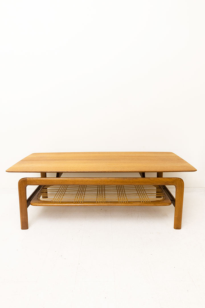 Van Teeffelen salontafel teakhout met rotan details Jaren 50