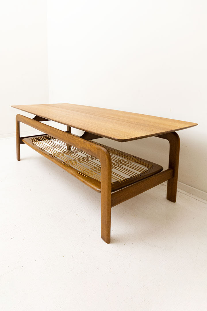 Van Teeffelen salontafel teakhout met rotan details Jaren 50