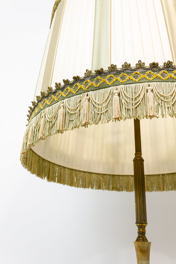 Vintage Art Deco vloerlamp met details van messing en marmer