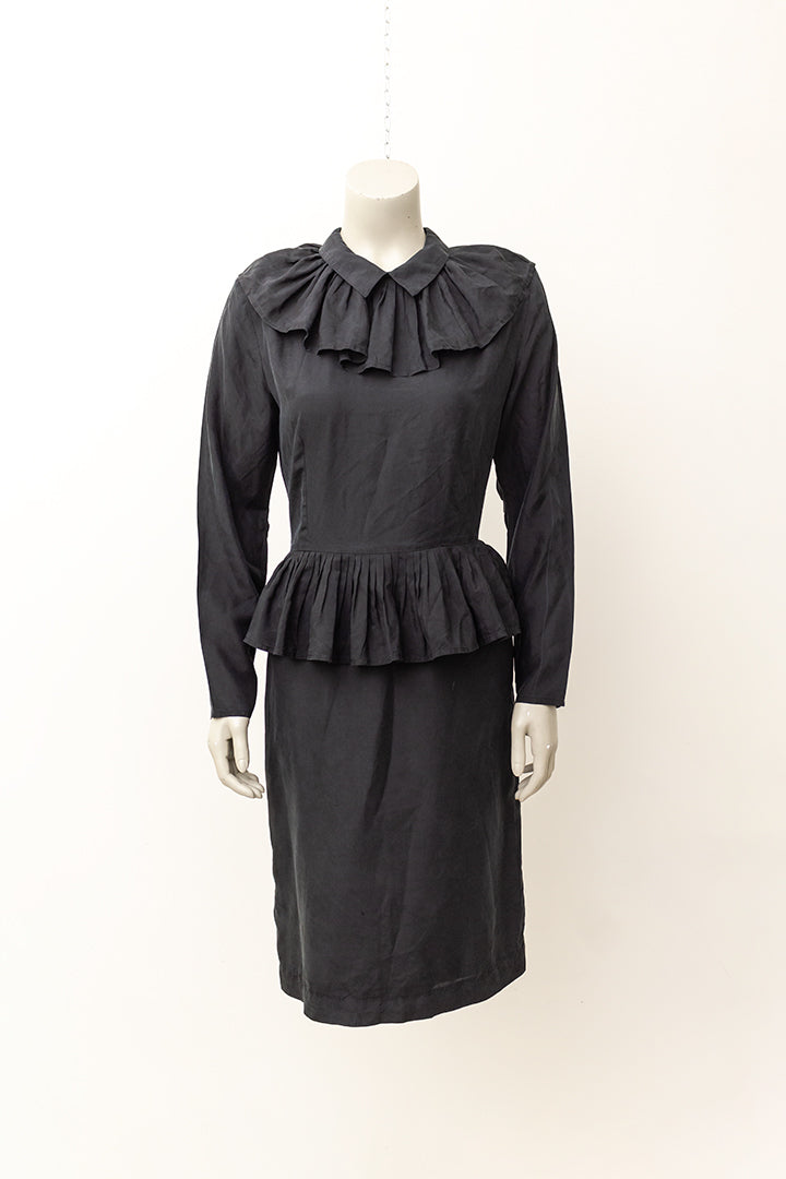 Vintage Chacharel jurk zwart met lange mouwen en rushes