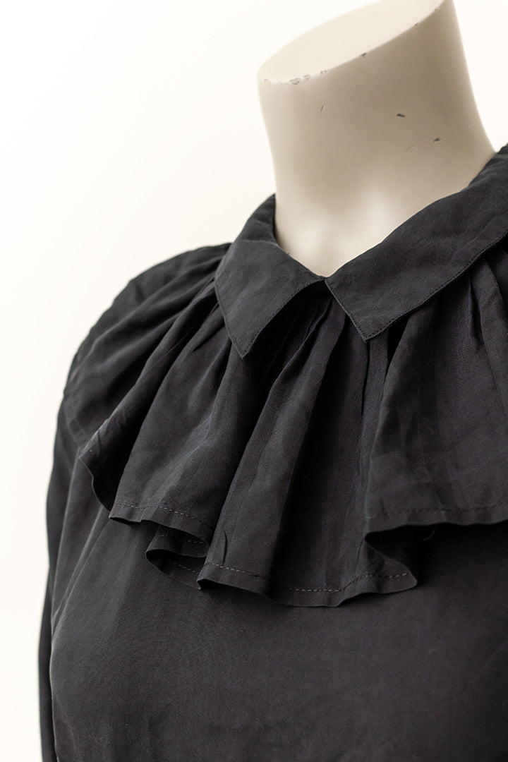Vintage Chacharel jurk zwart met lange mouwen en rushes